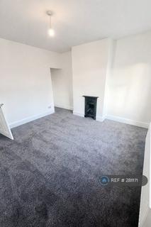 2 bedroom semi-detached house to rent, Queen Victoria Road, Chesterfield, S42