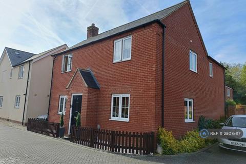 undefined, Silk Close, Buckingham, MK18