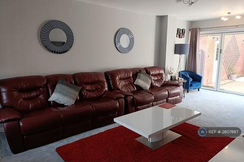 undefined, Silk Close, Buckingham, MK18