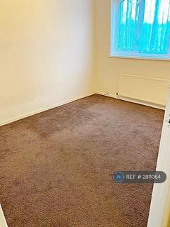 3 bedroom terraced house to rent, Lowland Close, Cradley Heath, B64