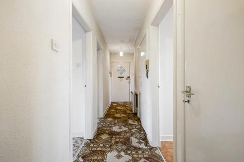 undefined, Carmunnock Road, Kings Park, G44 4TB