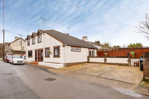 2 bedroom semi-detached bungalow for sale, Beaconsfield Road, Littlehampton, BN17