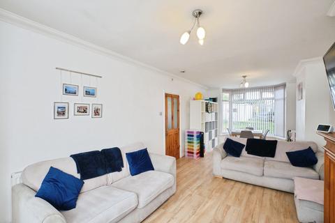 4 bedroom semi-detached house for sale, Kingstanding Road, Birmingham, B44