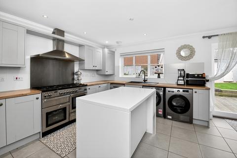4 bedroom detached house for sale, Butterfly Trail, Colchester, CO3
