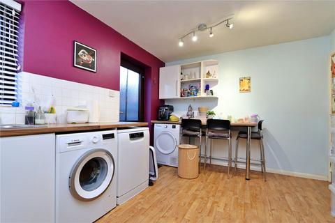 3 bedroom end of terrace house for sale, Quince Close, Walnut Tree, MK7