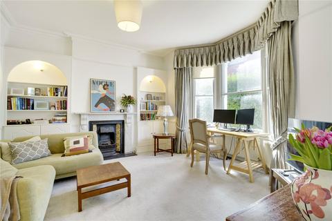 2 bedroom apartment for sale, Northcote Road, SW11