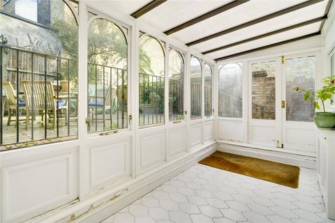 2 bedroom apartment for sale, Northcote Road, SW11