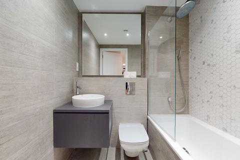 2 bedroom ground floor flat to rent, New Horizons Court