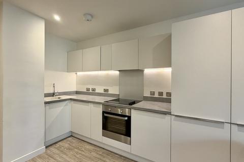 1 bedroom flat to rent, South Side Three Road