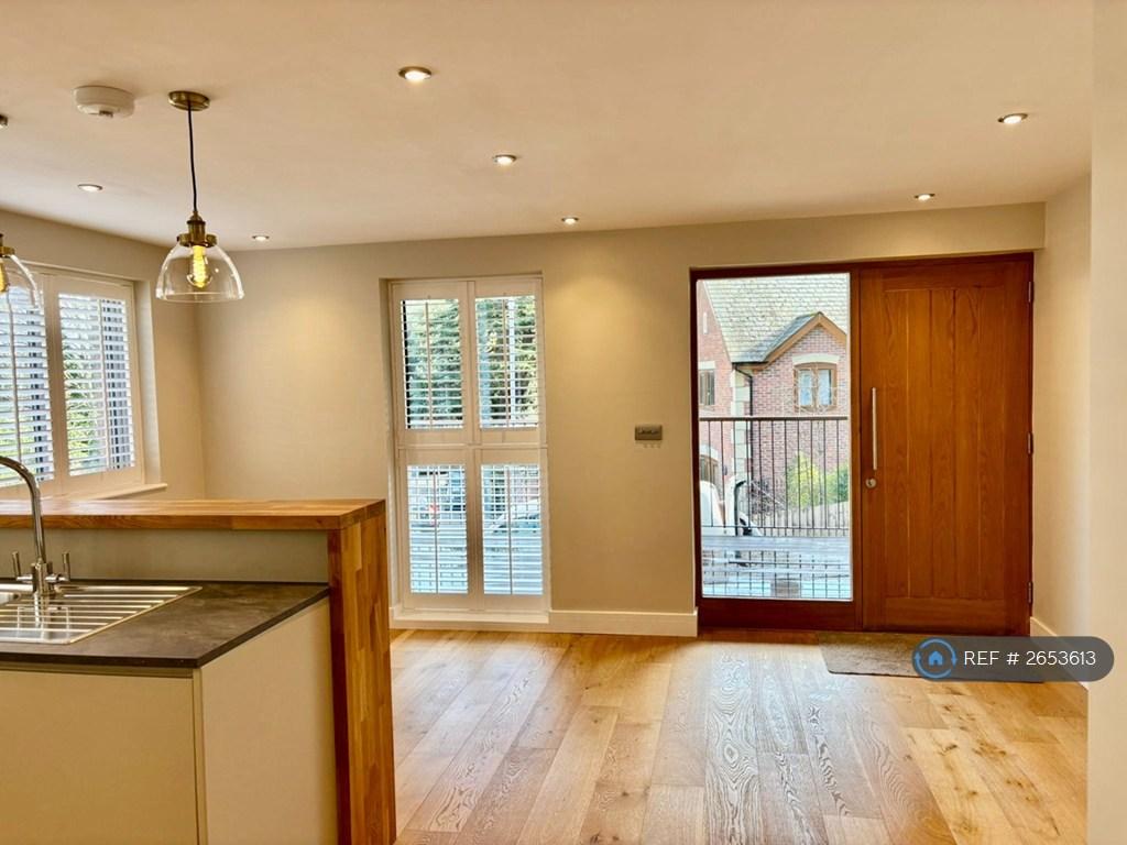 Bright Open Plan Kitchen, Dining &amp; Living Space