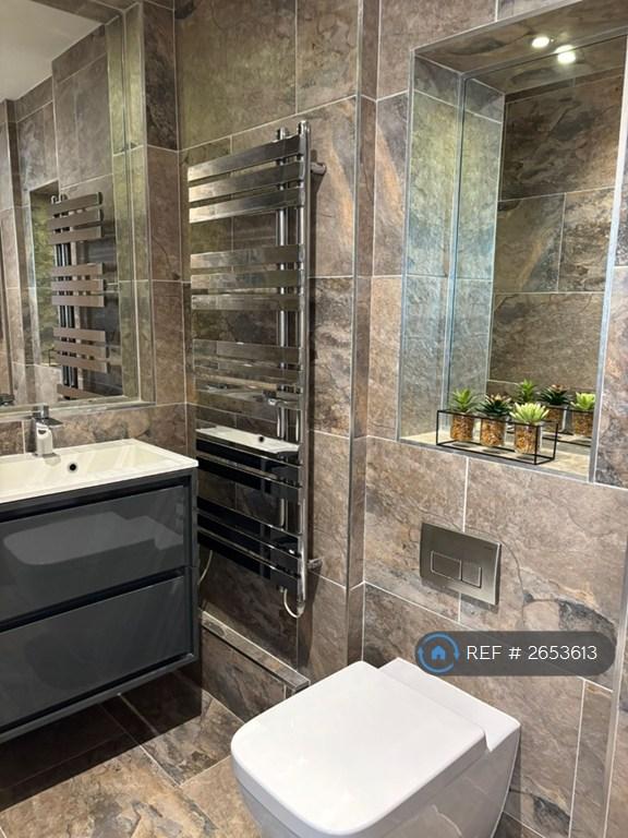 Modern Bathroom With Heated Towel Rail