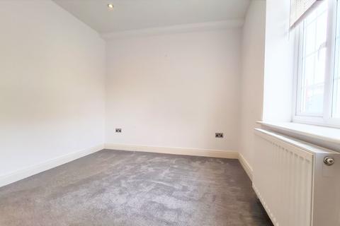 1 bedroom flat to rent, Windmill Road, Brentford, TW8