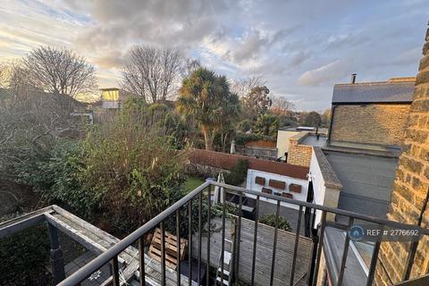 undefined, Haliburton Road, Twickenham, TW1