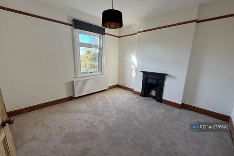 undefined, Haliburton Road, Twickenham, TW1