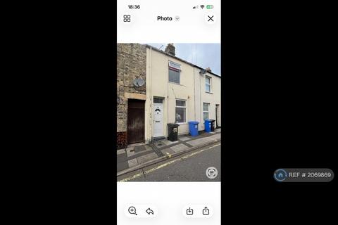 3 bedroom terraced house to rent, Police Station Road, Lowestoft, NR32