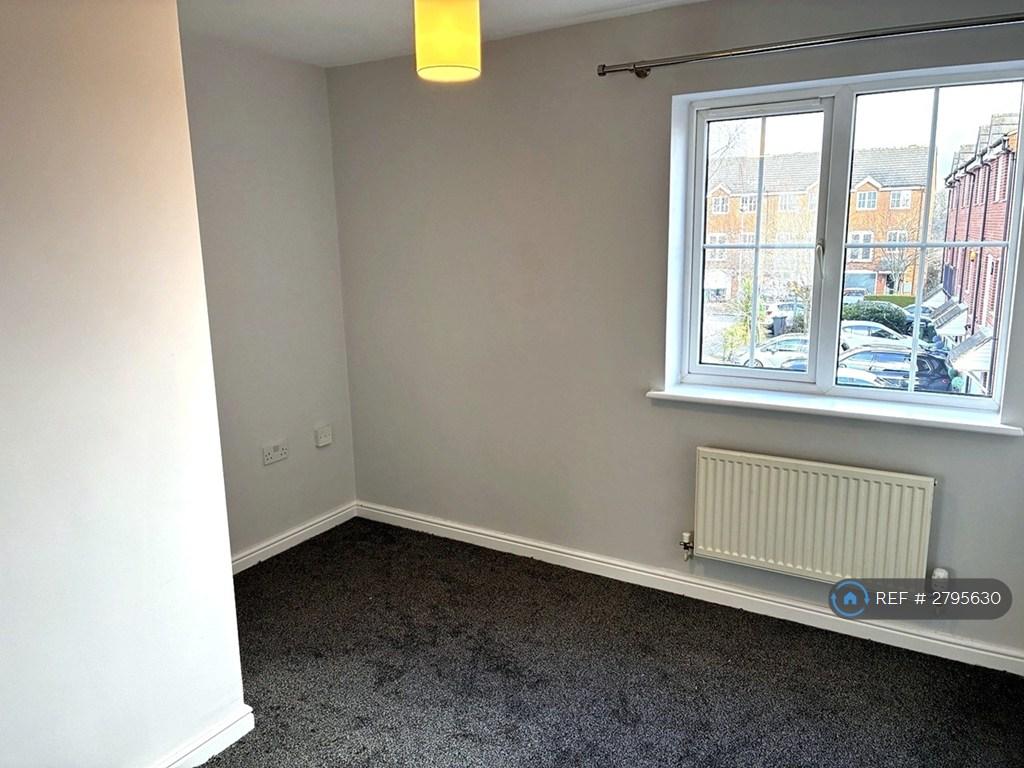 Bedroom 2 / Home Office