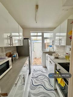 3 bedroom terraced house to rent, Albany Park Avenue, Enfield, EN3