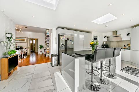 5 bedroom semi-detached house for sale, Selwyn Road, New Malden