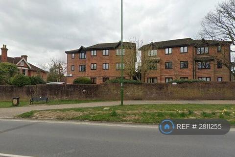 1 bedroom flat to rent, Highfield Court, Haywards Heath, RH16