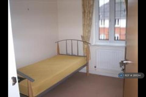 2 bedroom flat to rent, Nell Lane, Chorlton, Manchester, M21