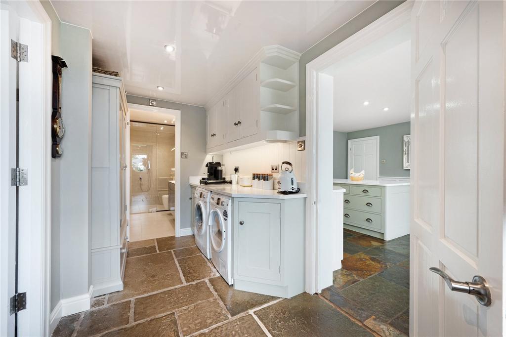 Hallway/ Utility