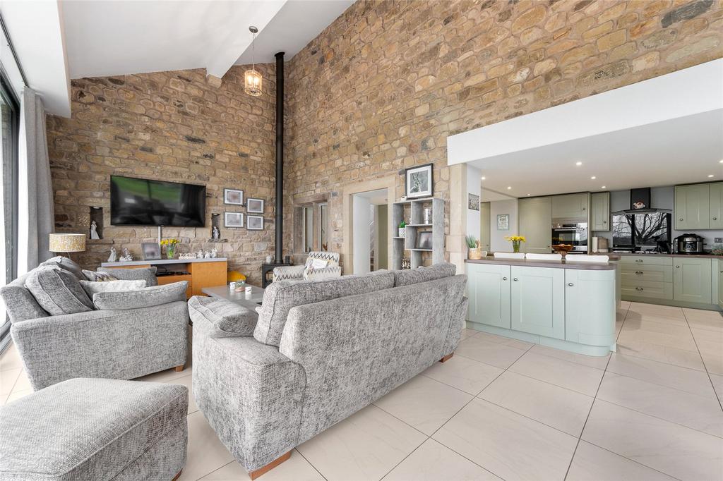 Kitchen/ Living Room
