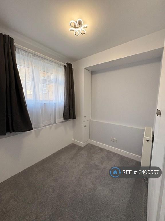 Single Bedroom
