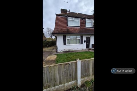 3 bedroom semi-detached house to rent, Carloon Road, Manchester, M23