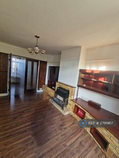 3 bedroom terraced house to rent, Maxey Road, Dagenham, RM9