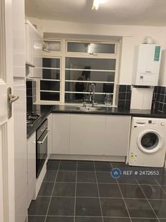 2 bedroom flat to rent, Ruskin Court, London, N21