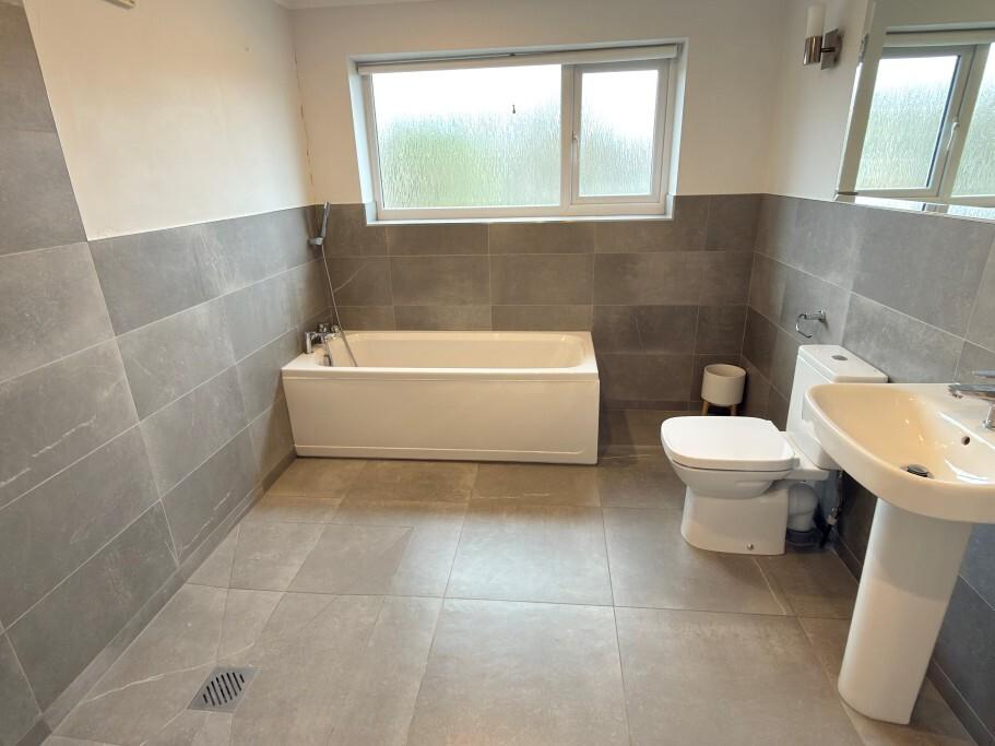 Bath/Wet Room