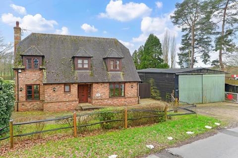 3 bedroom detached house for sale, Gadbridge Lane, Ewhurst, GU6