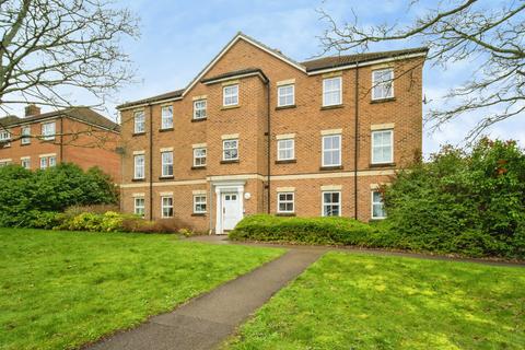 2 bedroom ground floor flat for sale, Sycamore Rise, Bracknell, RG12