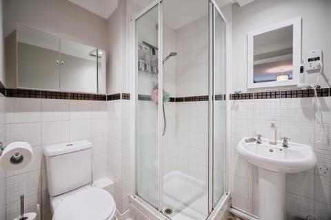 2 bedroom ground floor flat for sale, Sycamore Rise, Bracknell, RG12