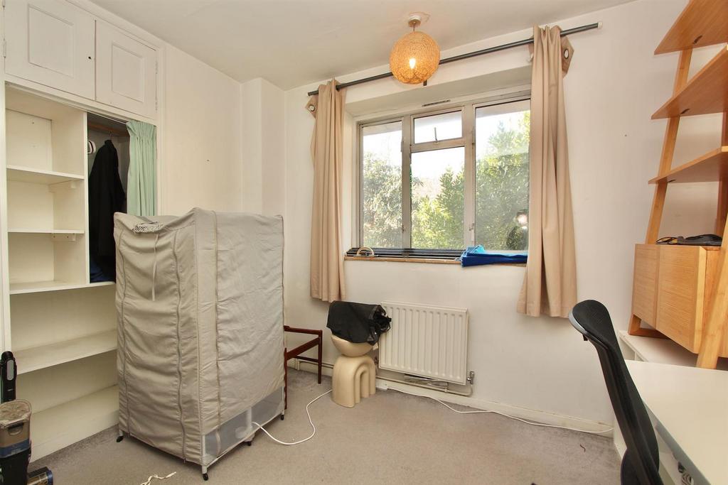Macauley House, N16