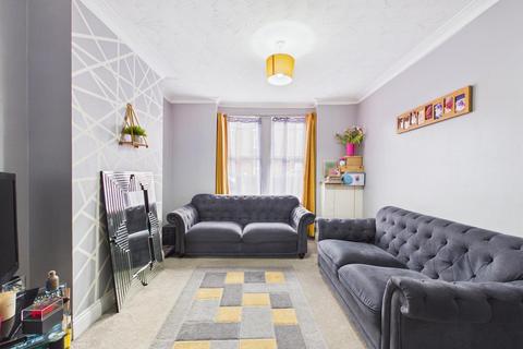 3 bedroom terraced house for sale, Kitchener Avenue, Linden, Gloucester