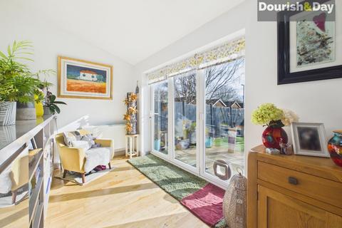 3 bedroom detached house for sale, Lawnsfield Walk, Stafford ST16