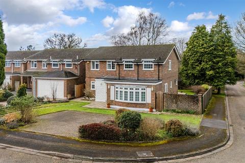 4 bedroom detached house for sale, The Beeches, Banstead