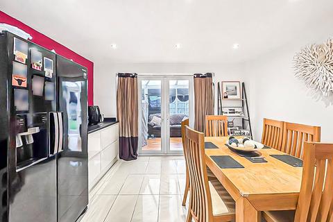 undefined, Druids Oak, Gloucester GL2