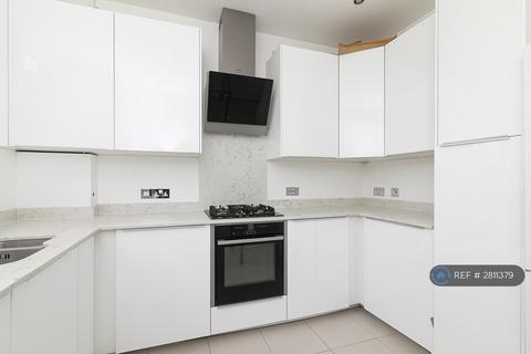 1 bedroom flat to rent, Colless Road, London, N15