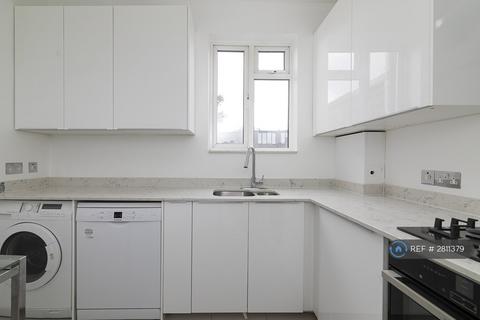 1 bedroom flat to rent, Colless Road, London, N15