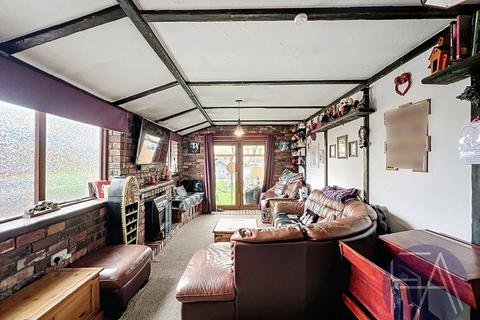 2 bedroom semi-detached house for sale, Rufford Road, Southport PR9