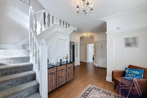 4 bedroom semi-detached house for sale, Southport, Merseyside PR8