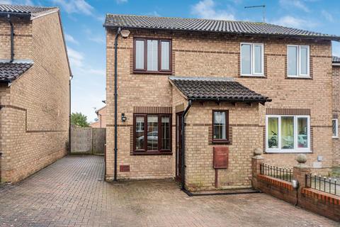 2 bedroom semi-detached house for sale, Hexham Gardens, Racecourses, Bletchley, MK3