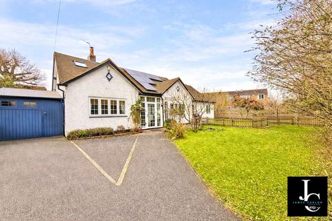 4 bedroom detached bungalow for sale, Bridgnorth Road, Telford TF3