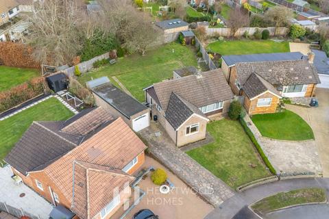 2 bedroom detached bungalow for sale, Blake Close, St. Albans, AL1 5SG