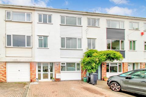 3 bedroom terraced house for sale, Pilgrims Way, Bristol, BS16