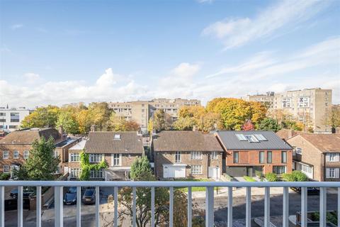 3 bedroom apartment for sale, St John's Wood London NW8