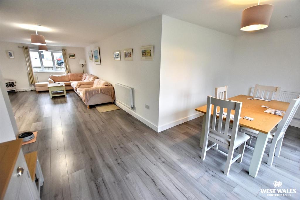 17 (15).jpg