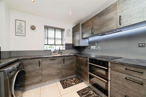 undefined, Kesteven Way, Hull, HU7